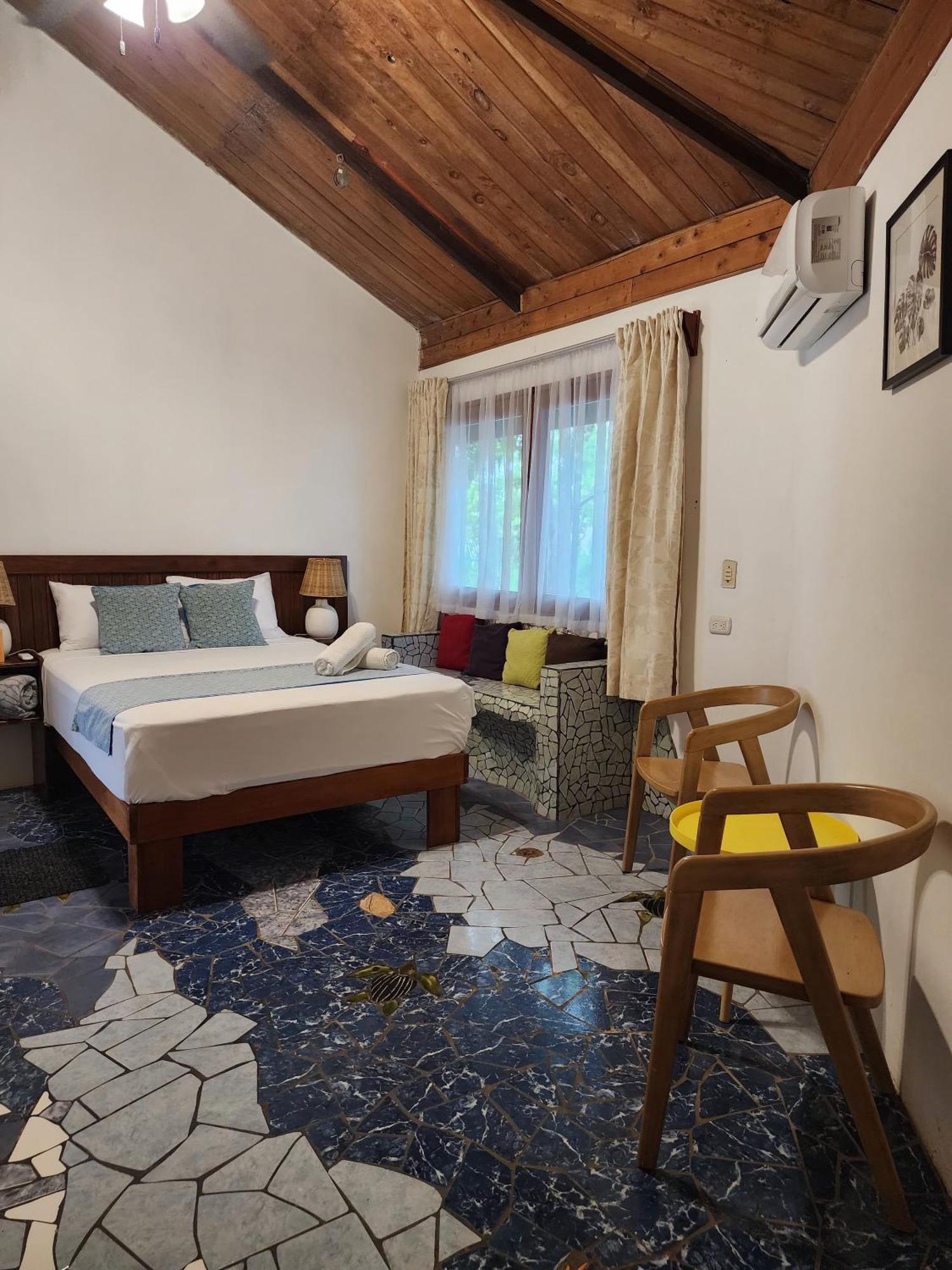 Hotel Casa Thirema Tortuguero Exteriér fotografie