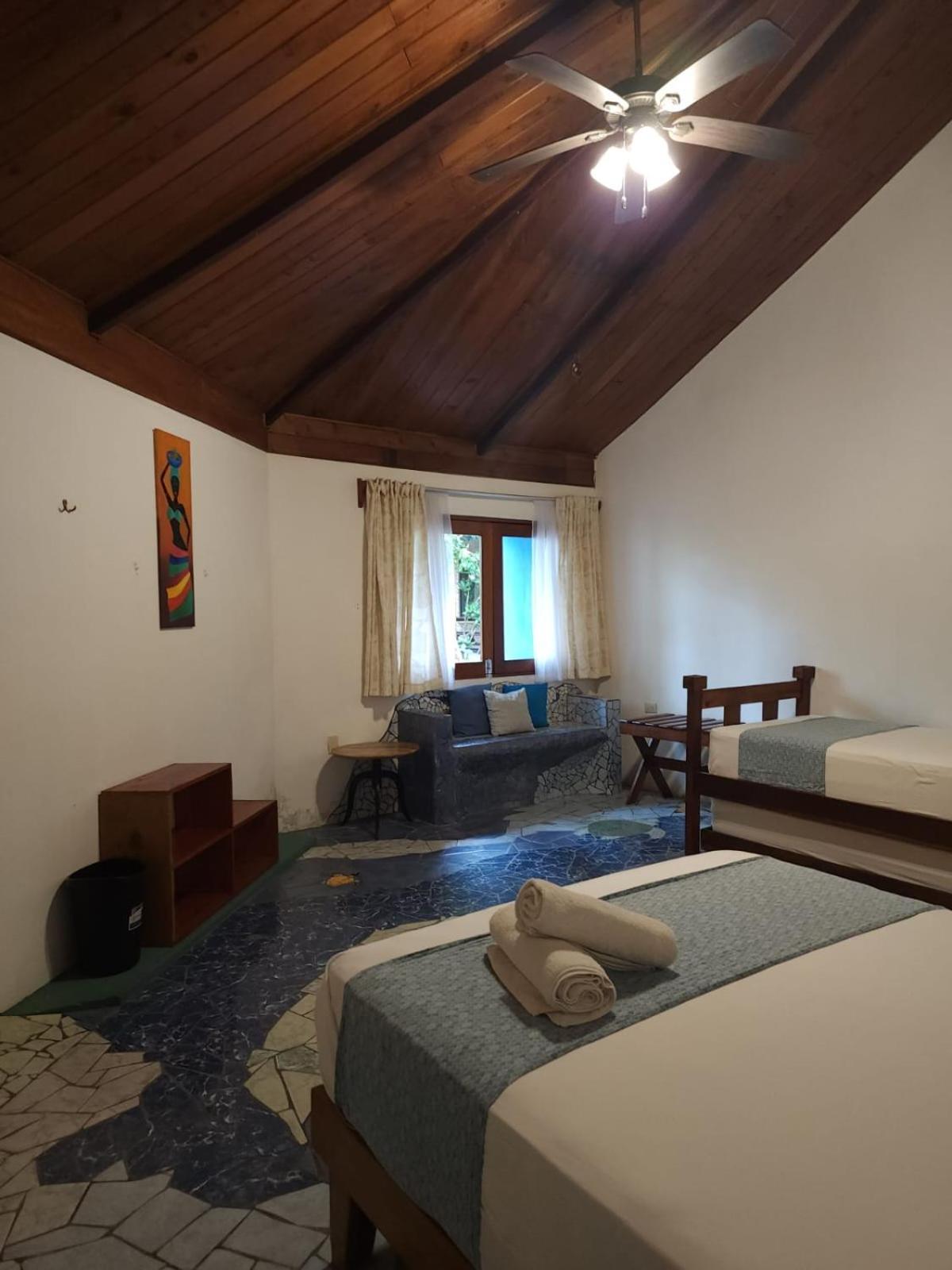 Hotel Casa Thirema Tortuguero Exteriér fotografie